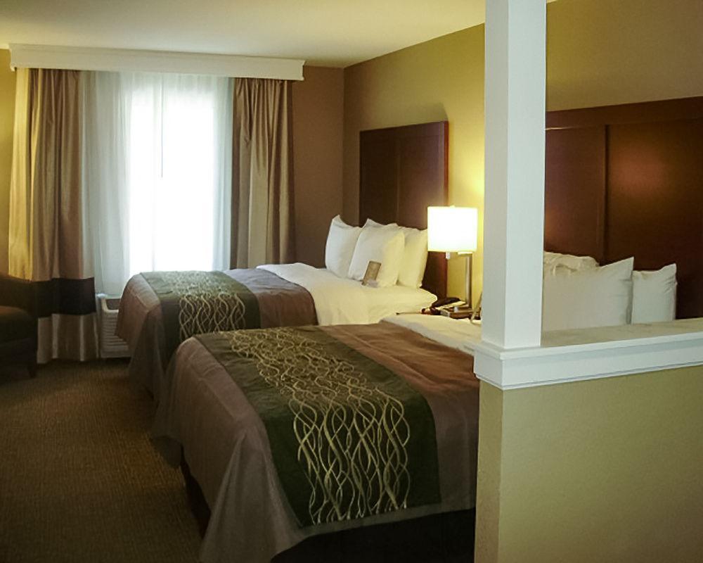 Comfort Inn & Suites Pittsburgh Gibsonia Экстерьер фото